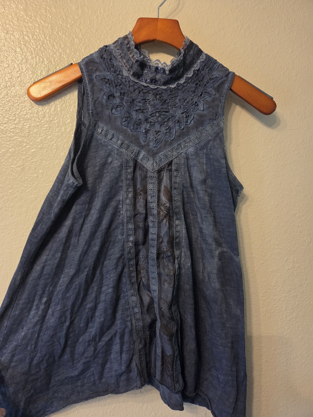 gimmicks by BKE Slate Blue Ruffled Lace Trim Top Western Flowy Boho Feminine